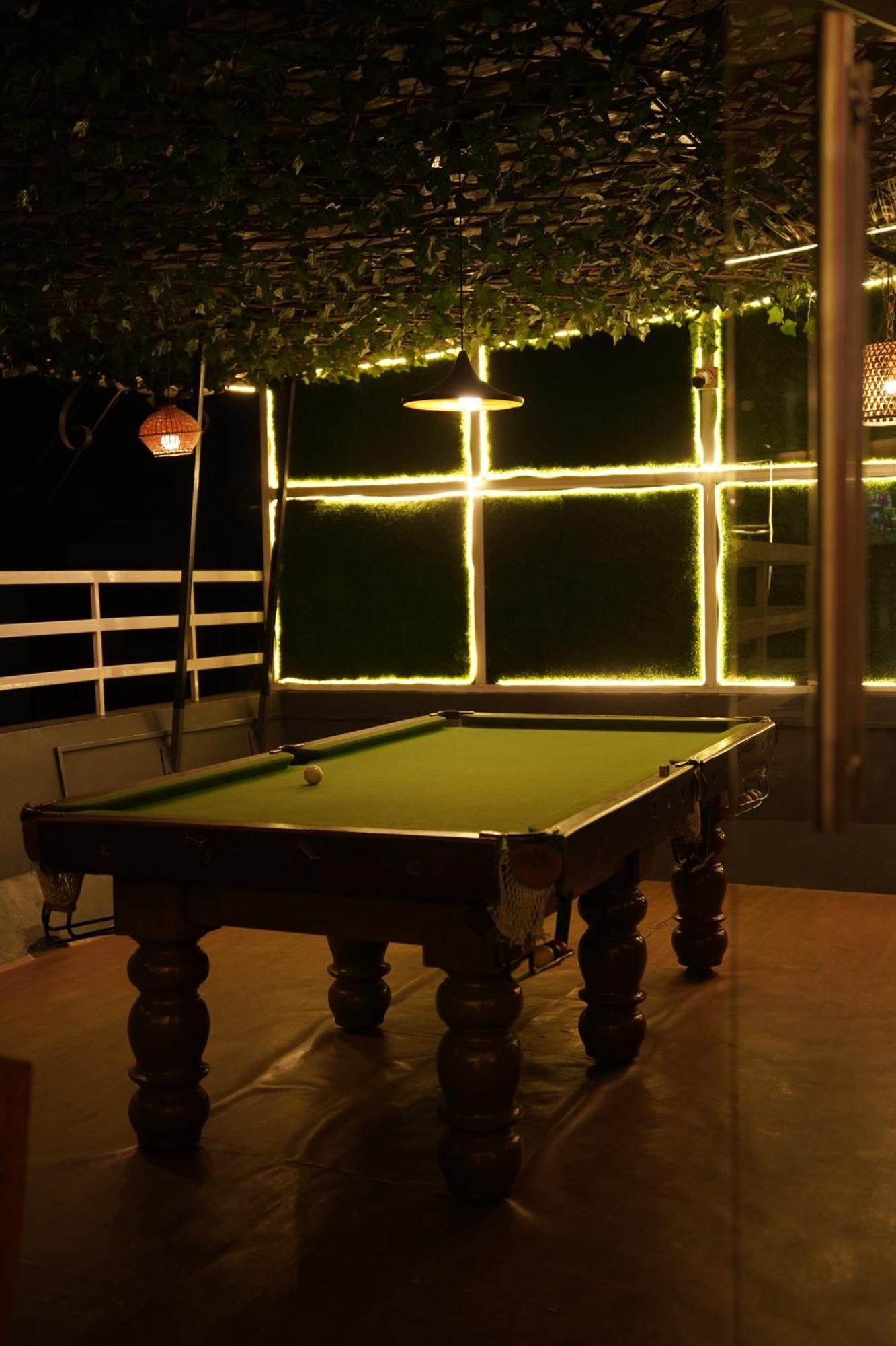 The Living Roof Hotel Shillong Exterior photo