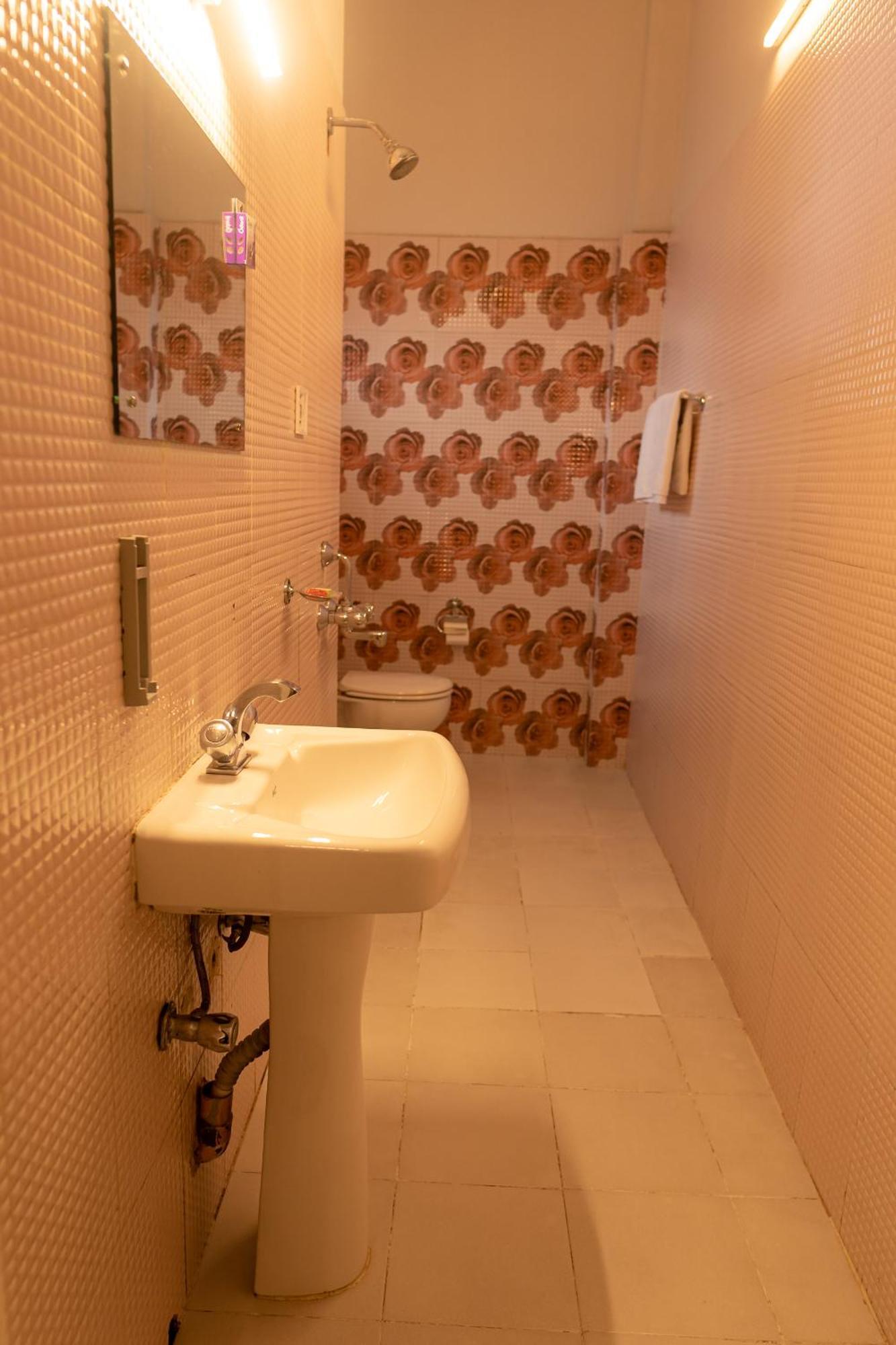 The Living Roof Hotel Shillong Exterior photo